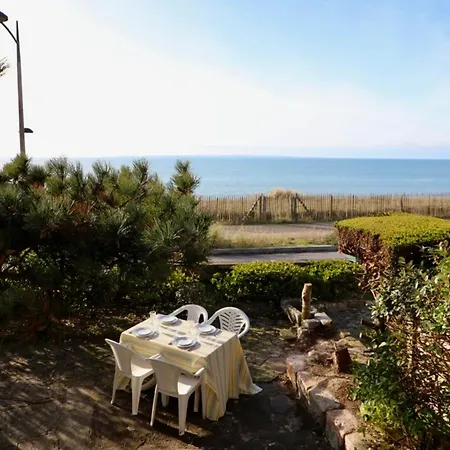 Beachfront In Barneville-Carteret